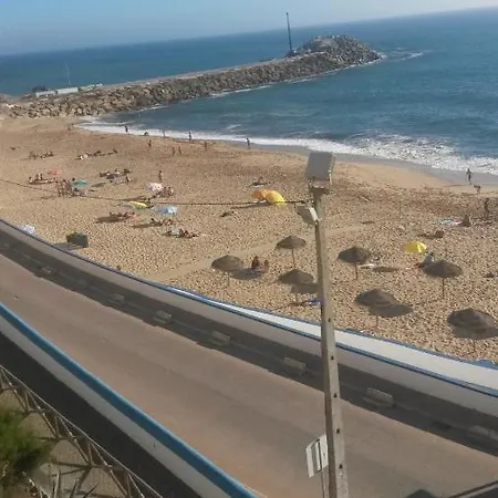 別荘 Casa Amarela - Sol E Ferias *